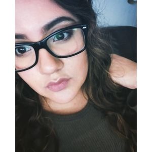 Meet your Posher, Luz